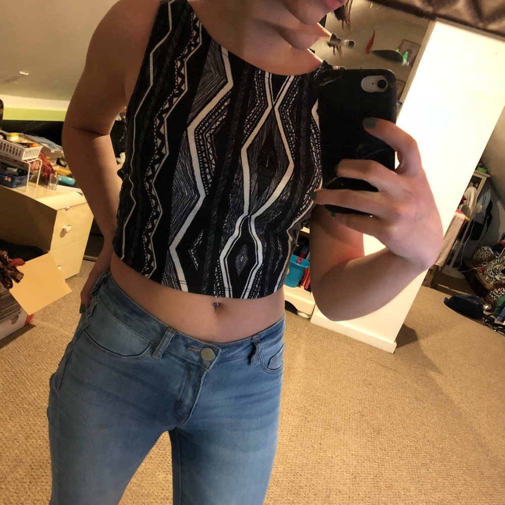 crop top